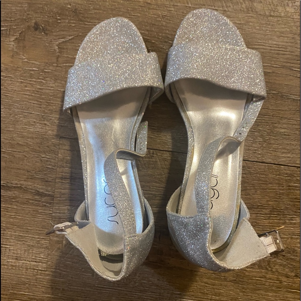 Silver sparkle heels